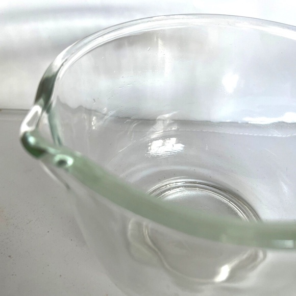 Vintage Clear Fire King Mixing Bowl for Sunbeam Stand Mixer 6.5 dia Holds 2 qts - Picture 4 of 7